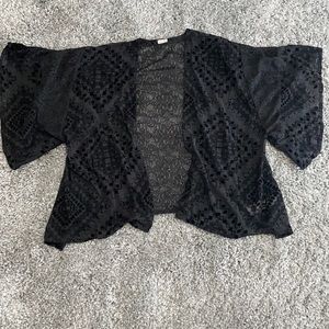 Lace back velvet kimono